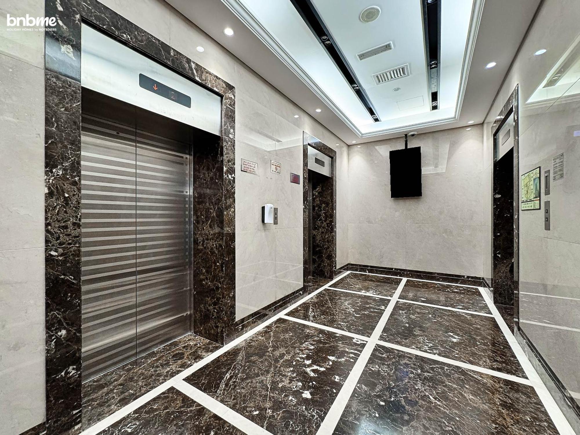 Bnbmehomes - Saba Tower Apartment *